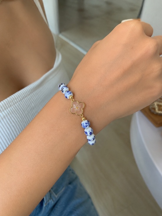 Anthropologie Jewelry - NEW! Handmade Blue and White Beaded Bracelet with Gold Accents. 💙 A0-3
